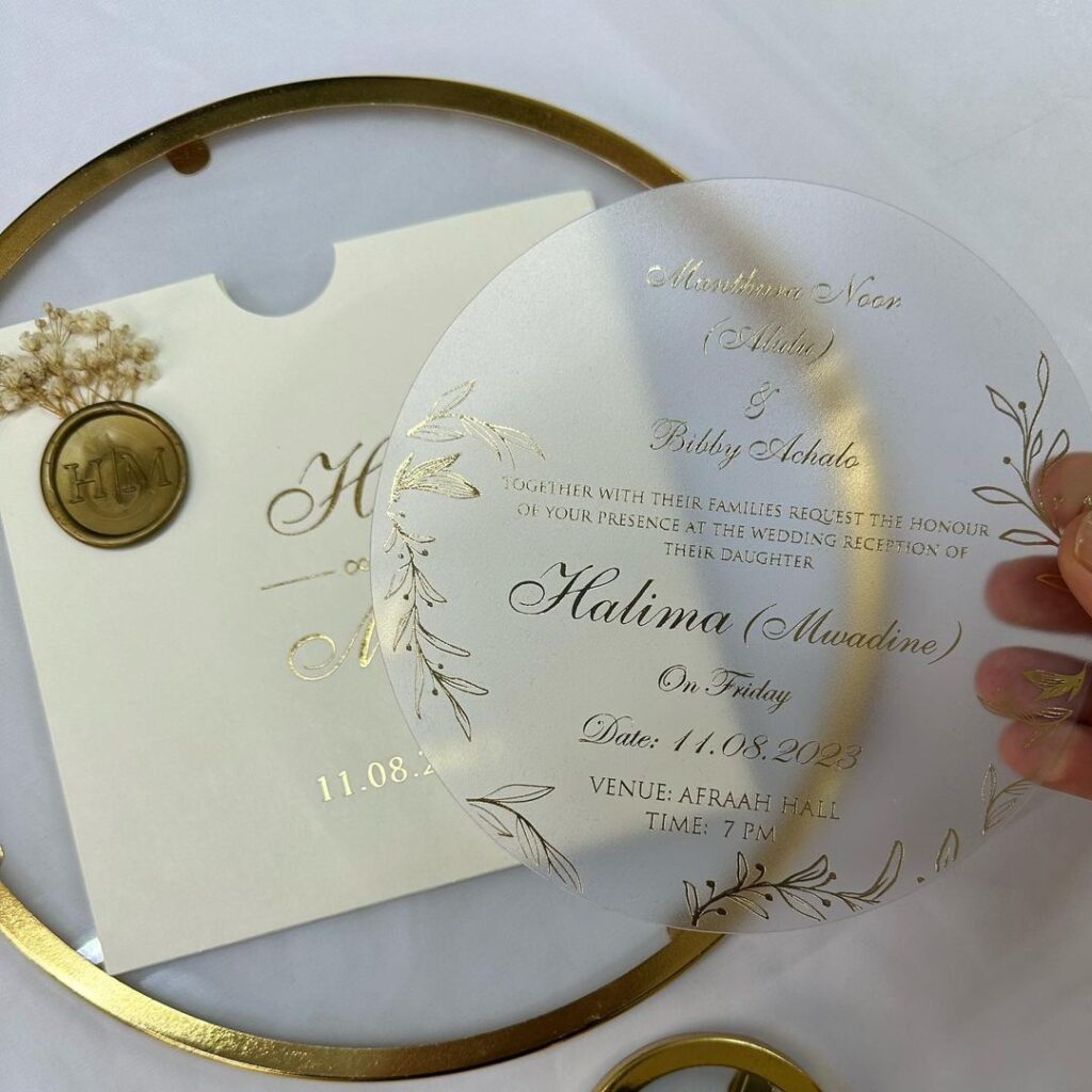 Round Plastic Wedding invitation